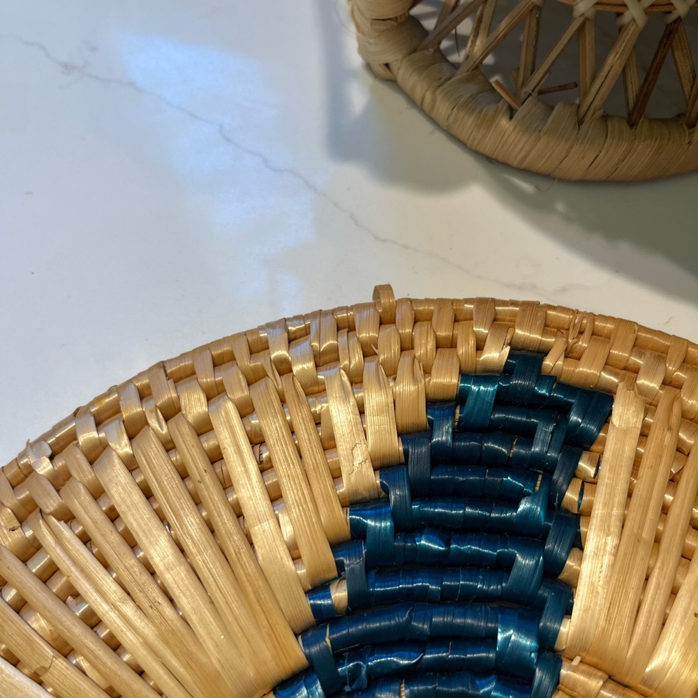 Set/3 Vintage woven trivets/ hot plates - Picture 6 of 13